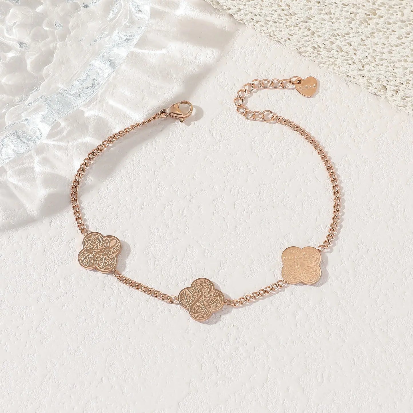 ✨ Bracelet Islamique Trio Trèfles – Gratitude • Patience • Confiance Maison Al Jawahir